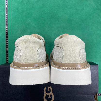 UGG