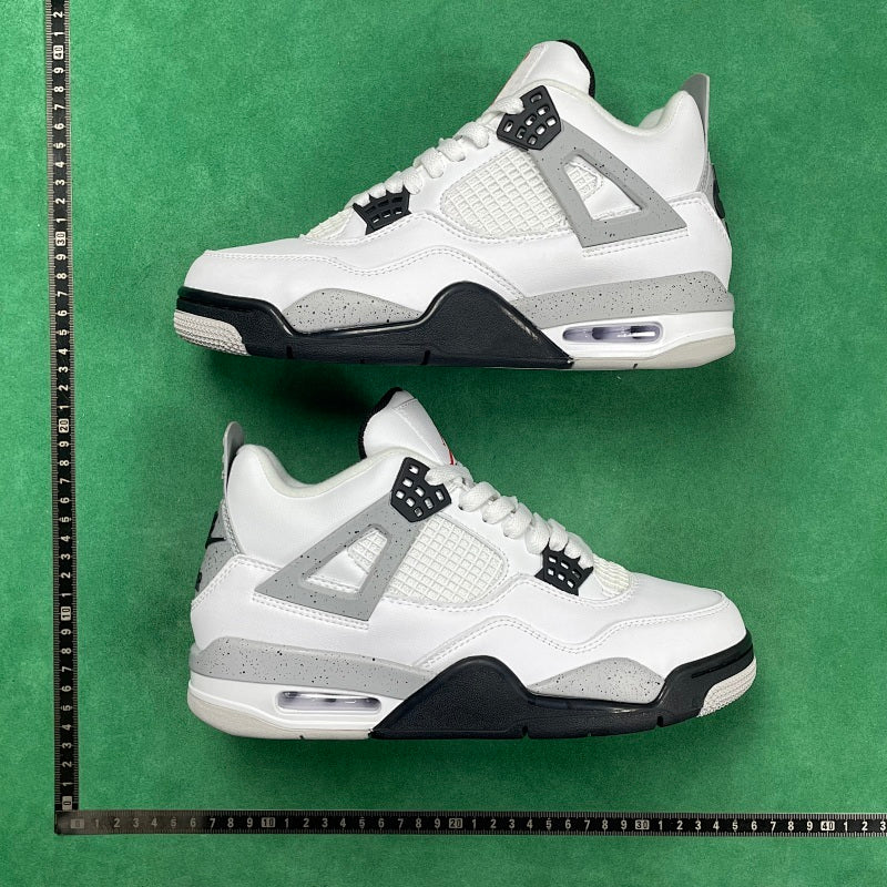 Air Jordan 4 Retro