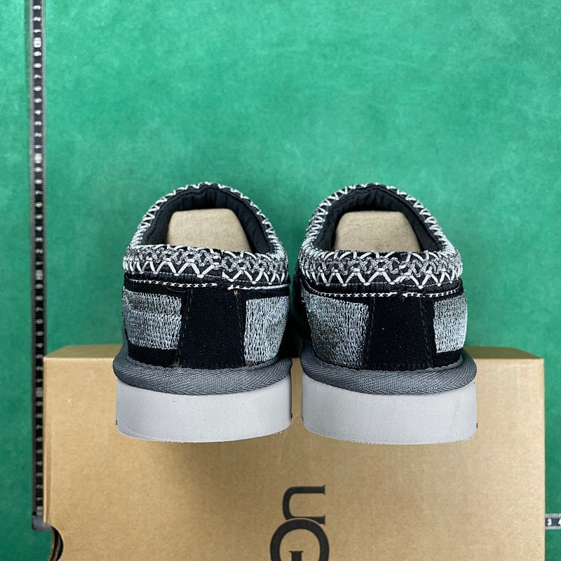 UGG