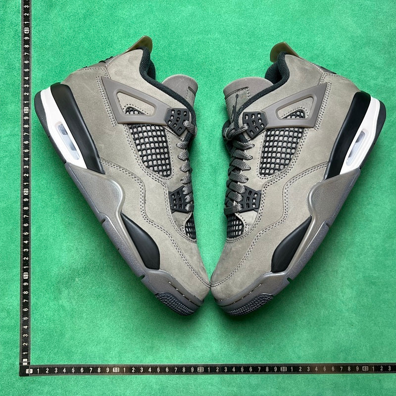 Air Jordan 4 Retro