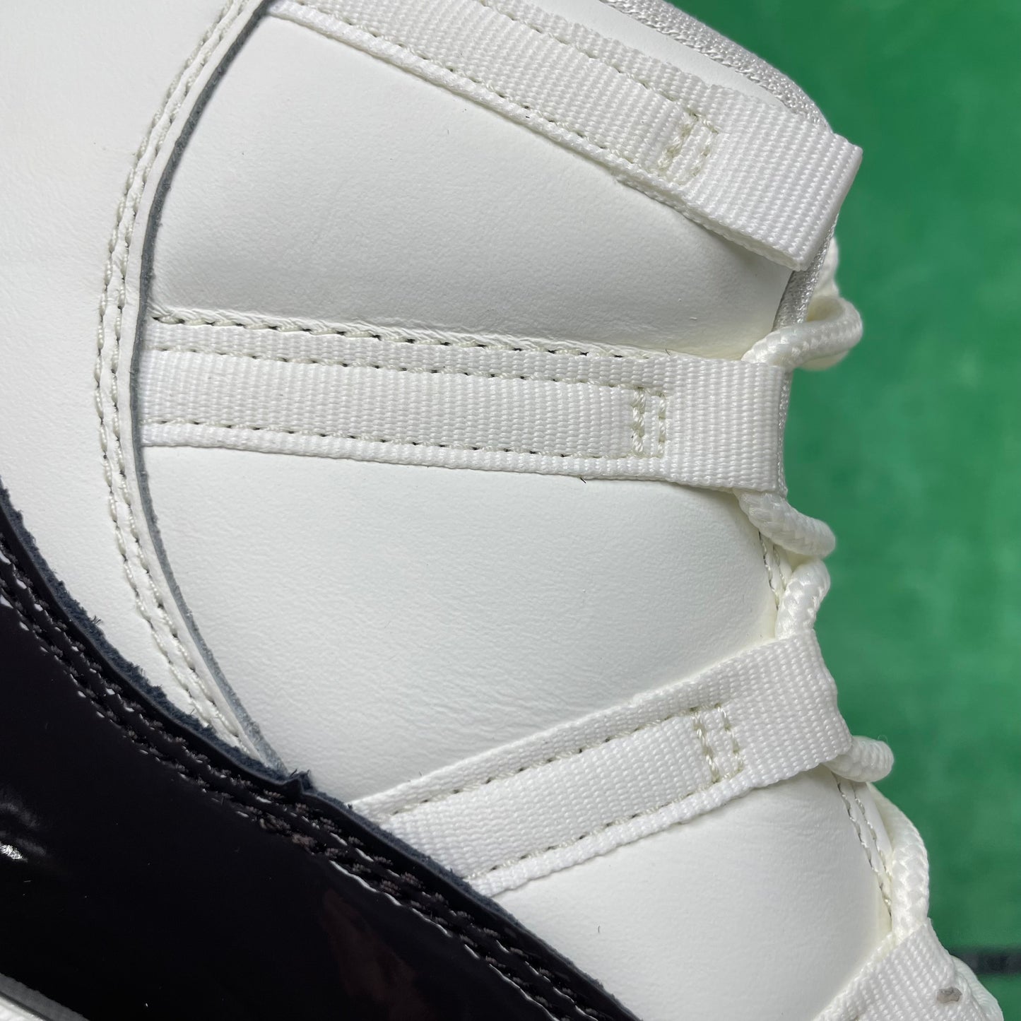 Air Jordan 11 WMNS Retro