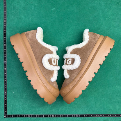 UGG