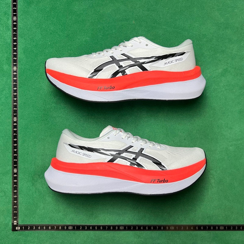 Asics Magic Speed 4
