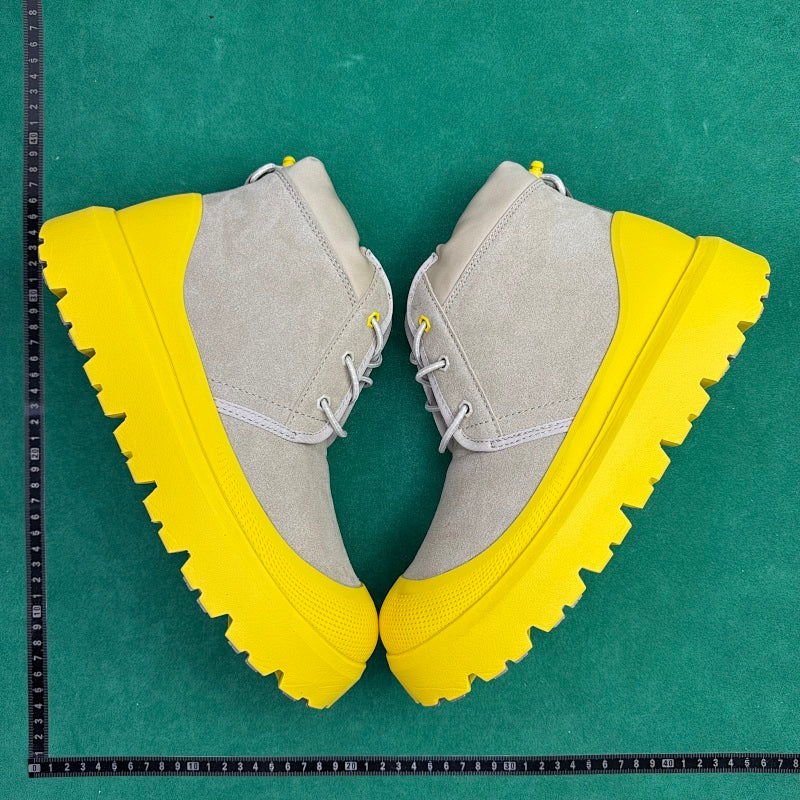 UGG