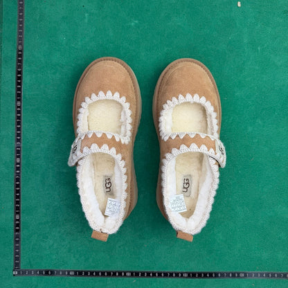 UGG
