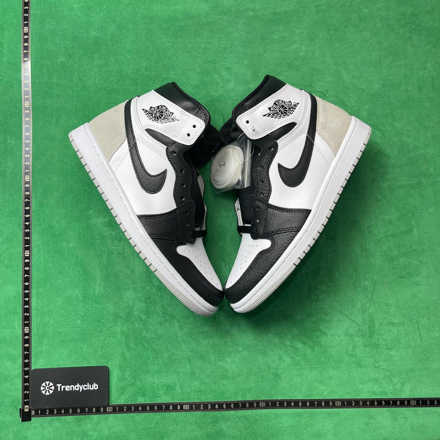 Air Jordan 1