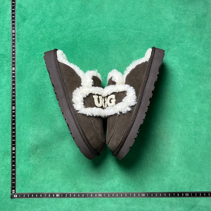 UGG