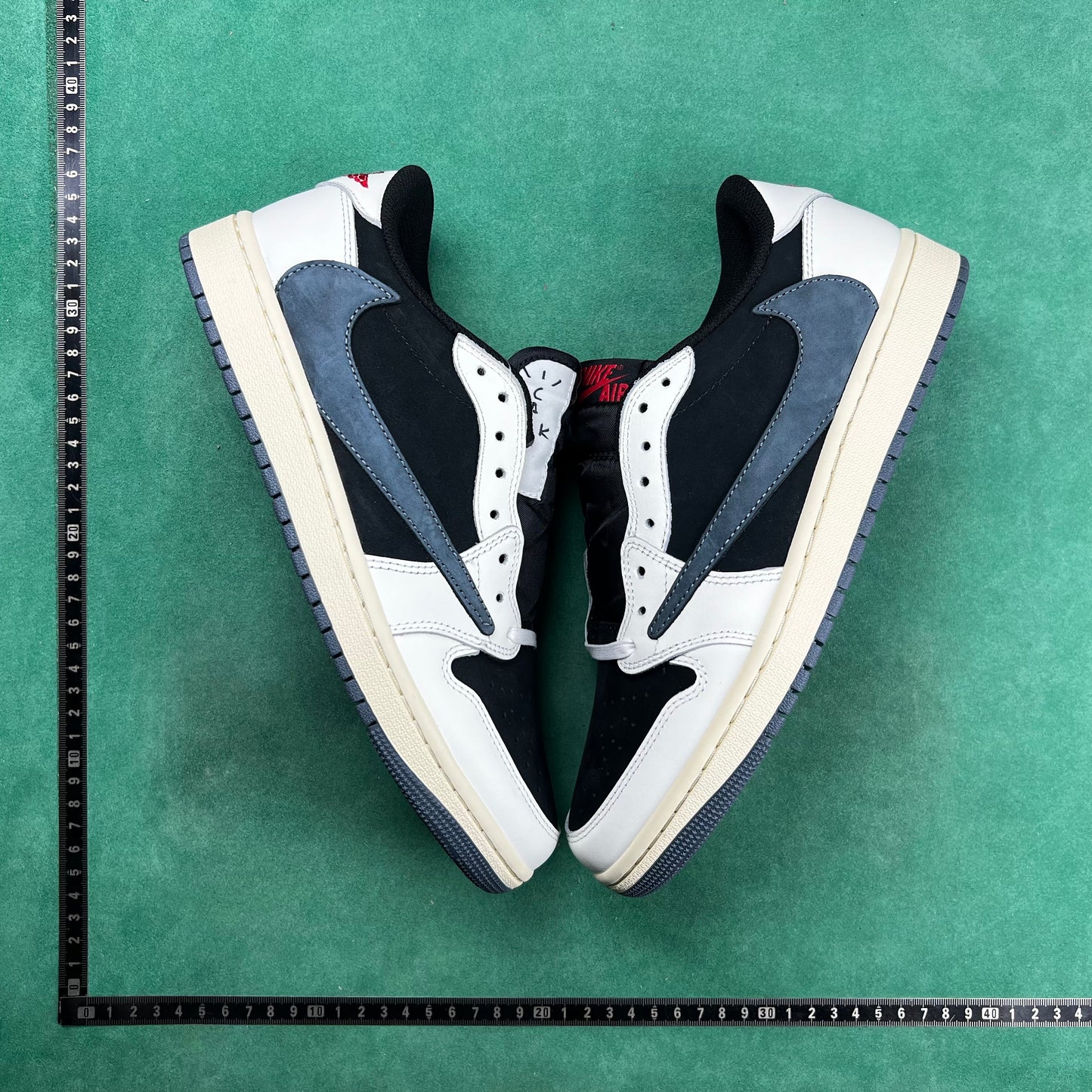 Air Jordan 1