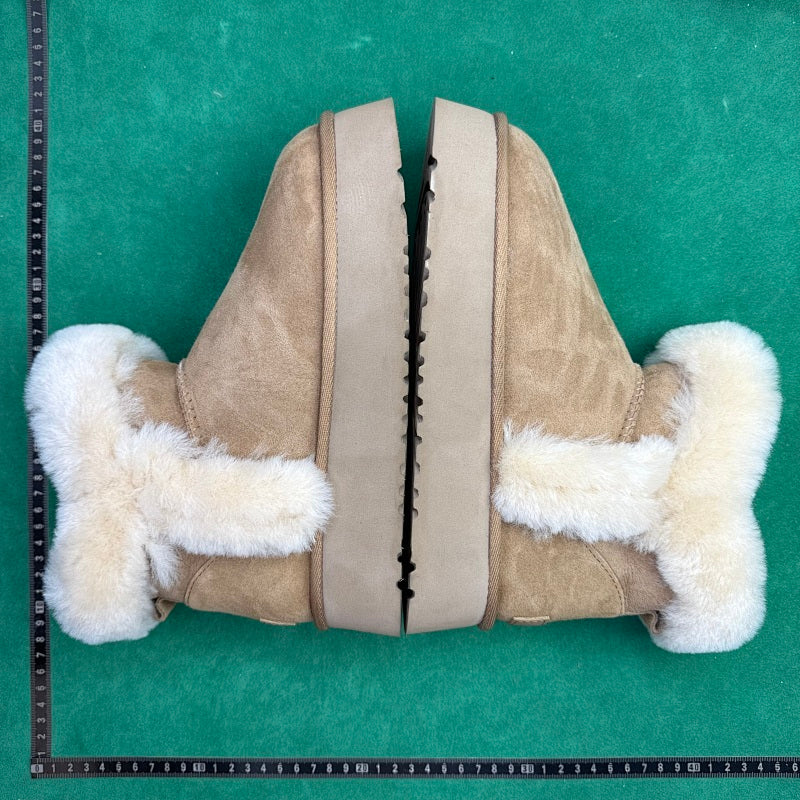UGG
