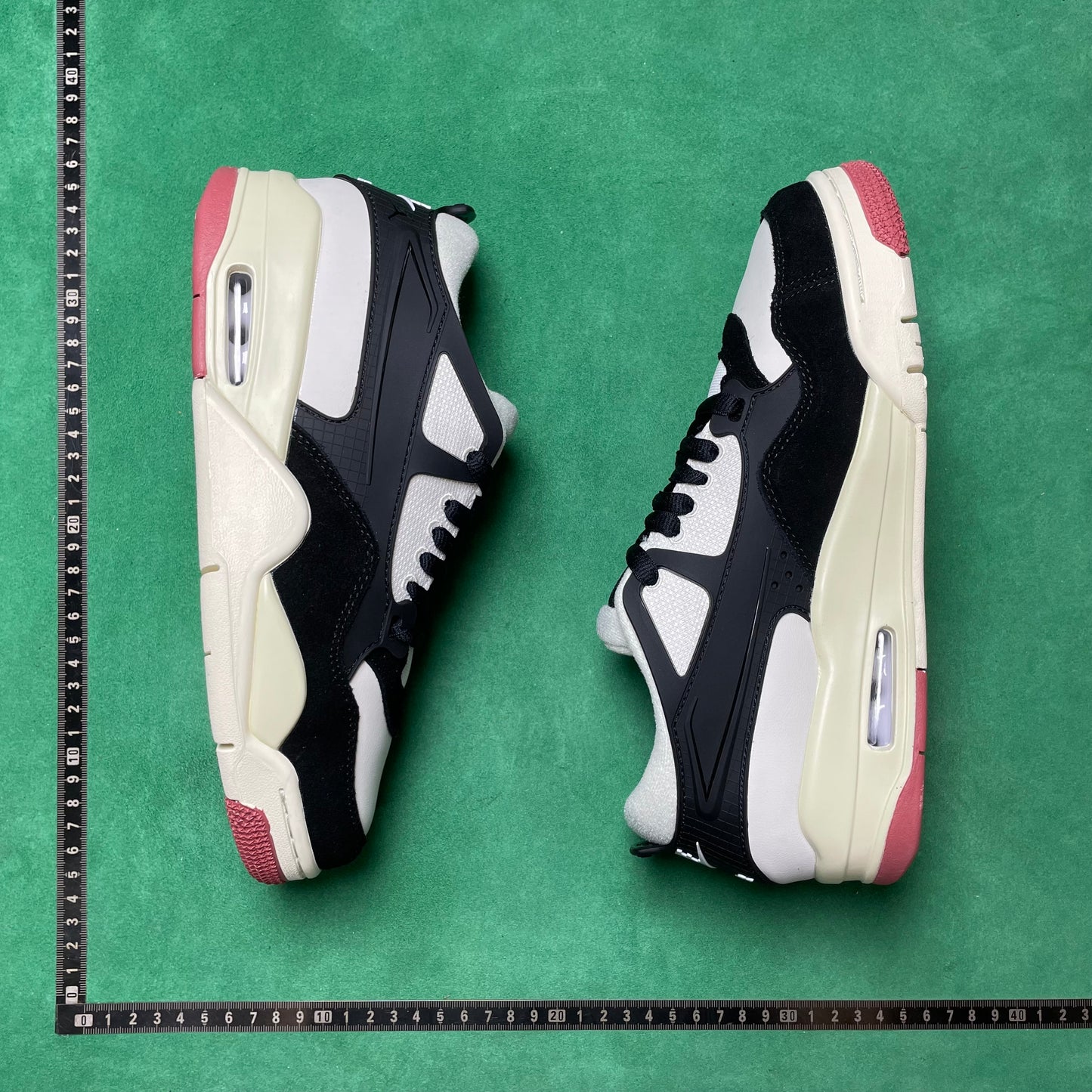 Air Jordan 4 RM