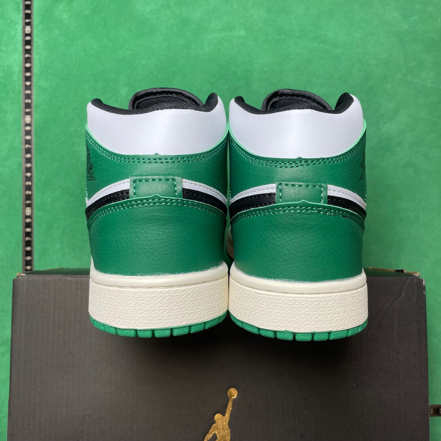 Air Jordan 1