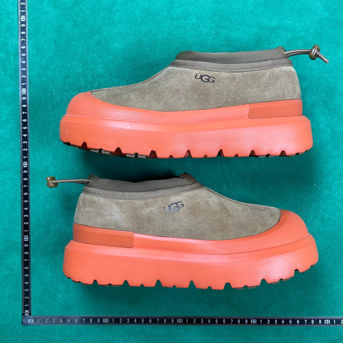 UGG