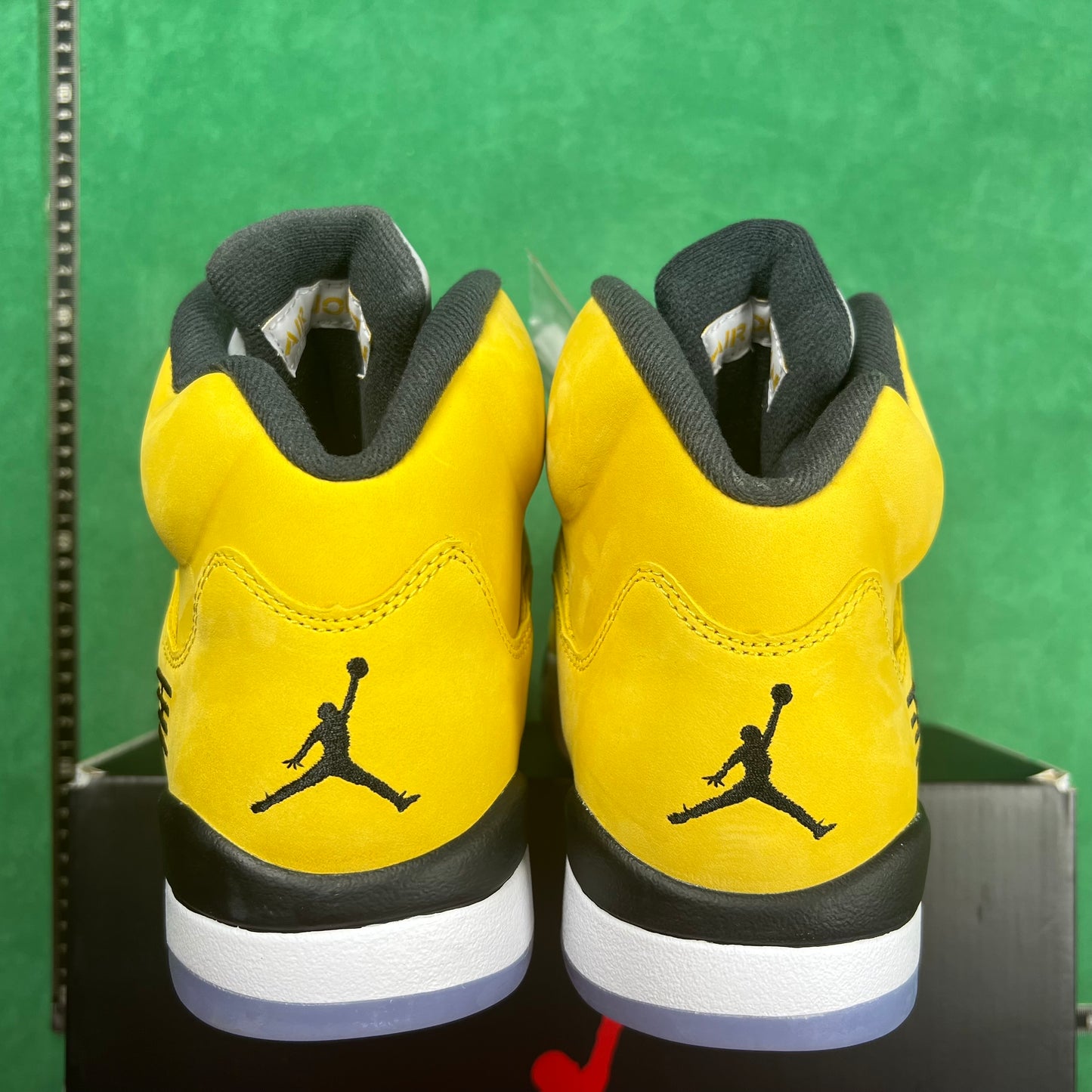 Air Jordan 5 Retro