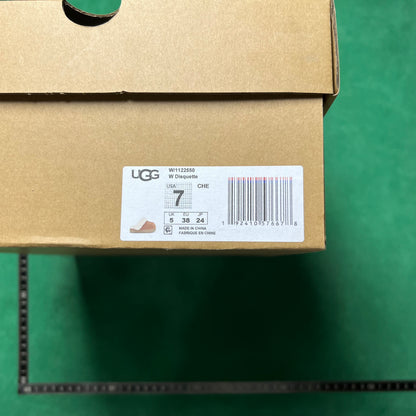 UGG