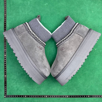 UGG