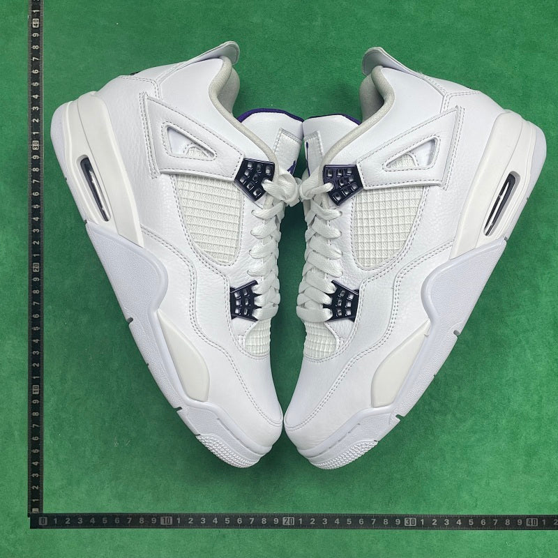 Air Jordan 4 Retro