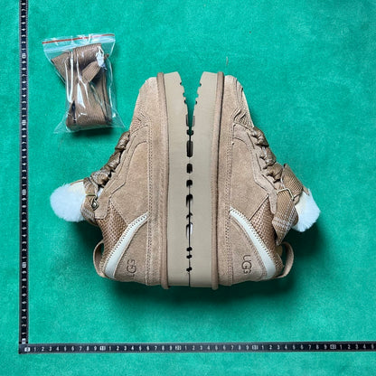 UGG