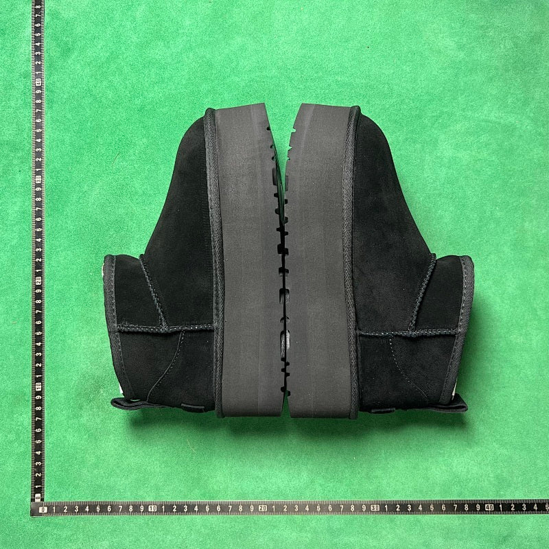 UGG