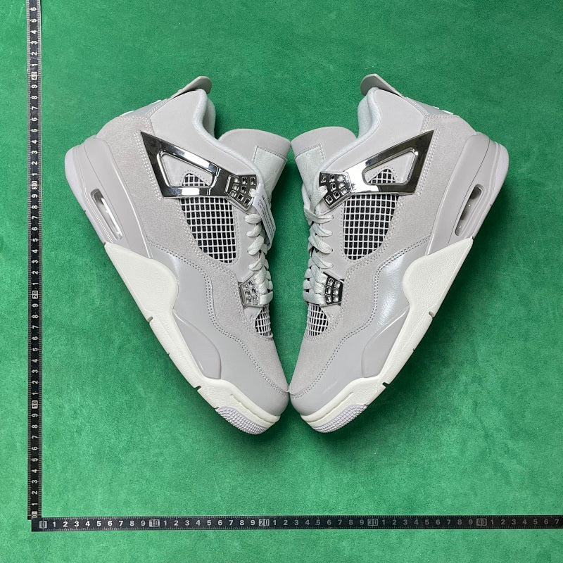 Air Jordan 4 WMNS Retro Sp