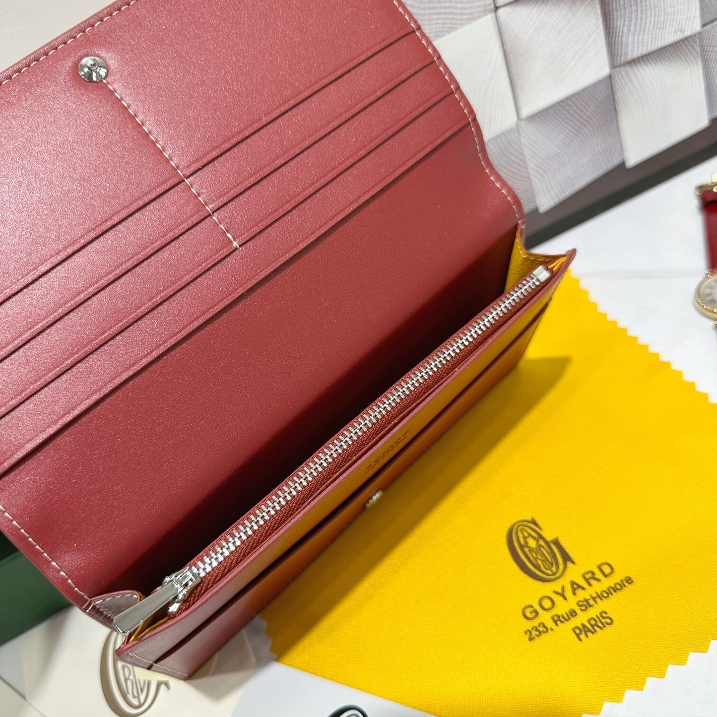 Hermès