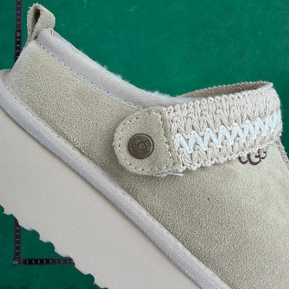 UGG