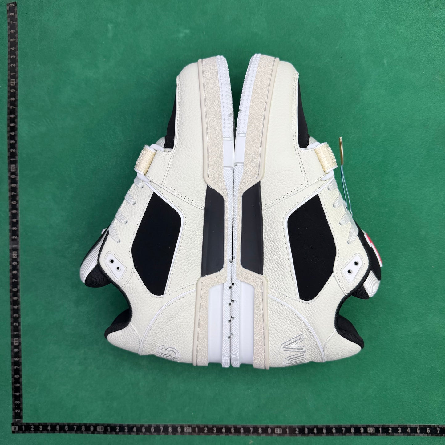 Louis Vuitton  - TT Trainer
