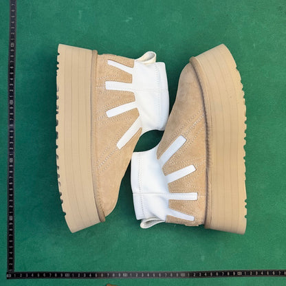 UGG