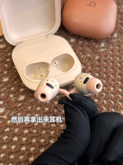 Beats by Kim earbuds