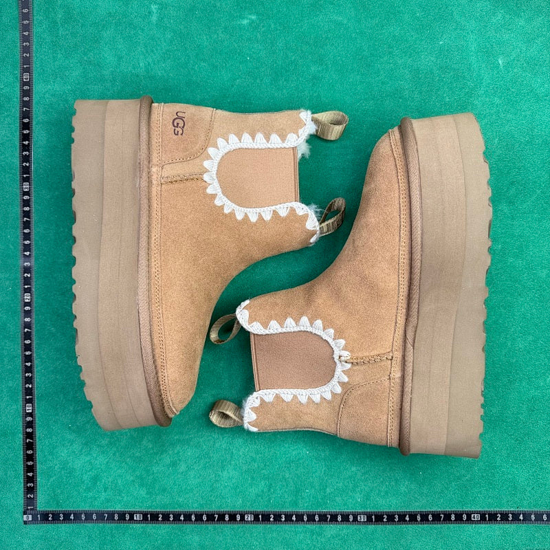 UGG