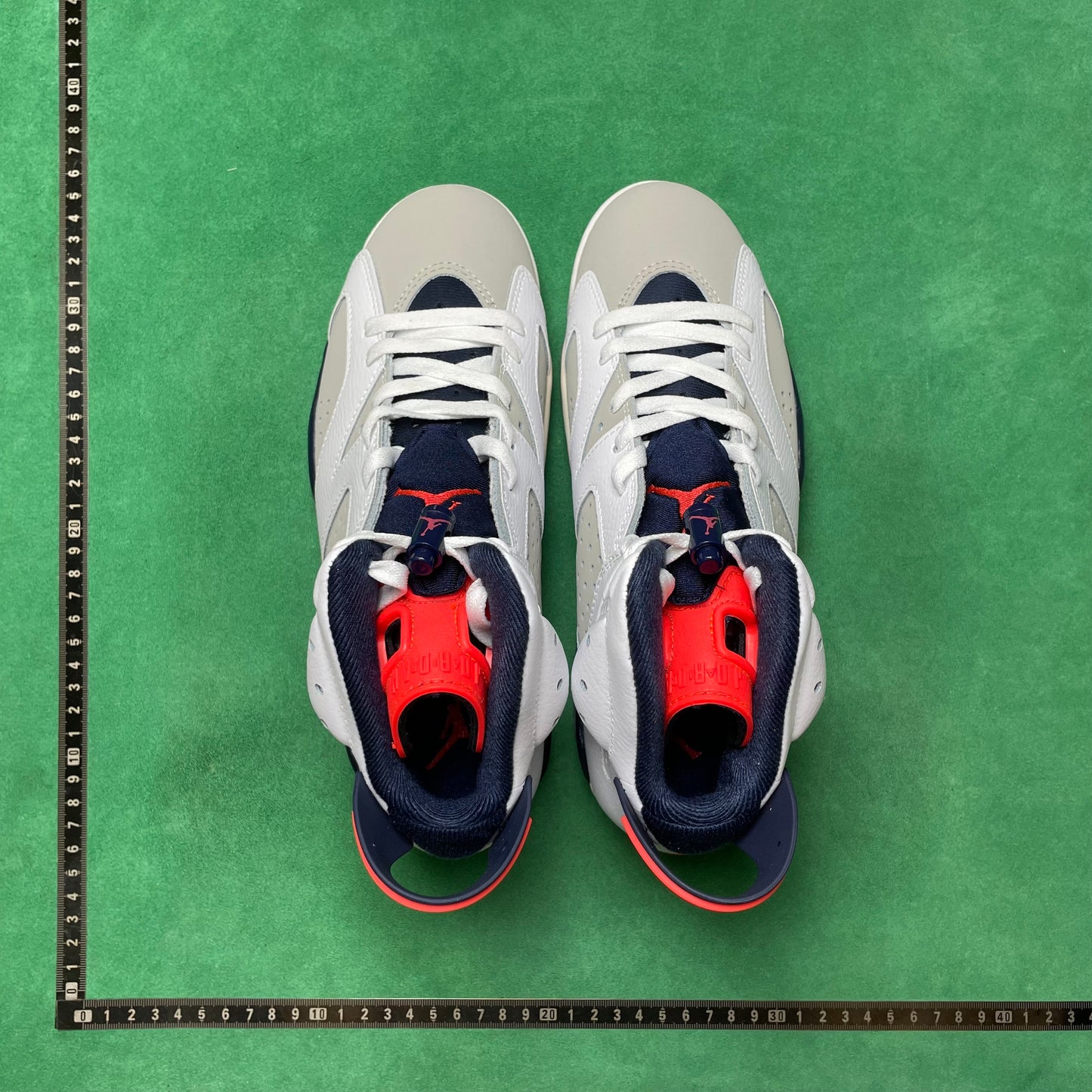 Air Jordan 6 Retro