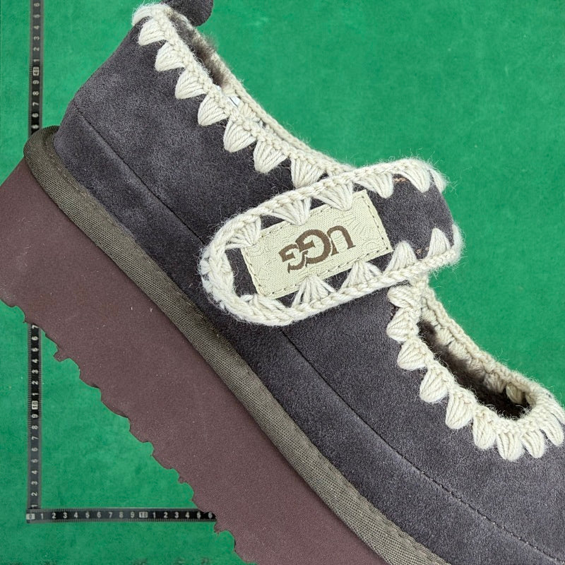 UGG
