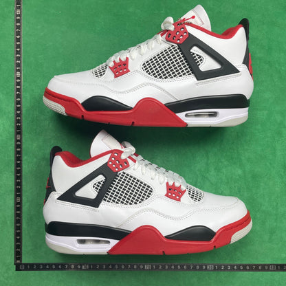 Air Jordan 4 Retro