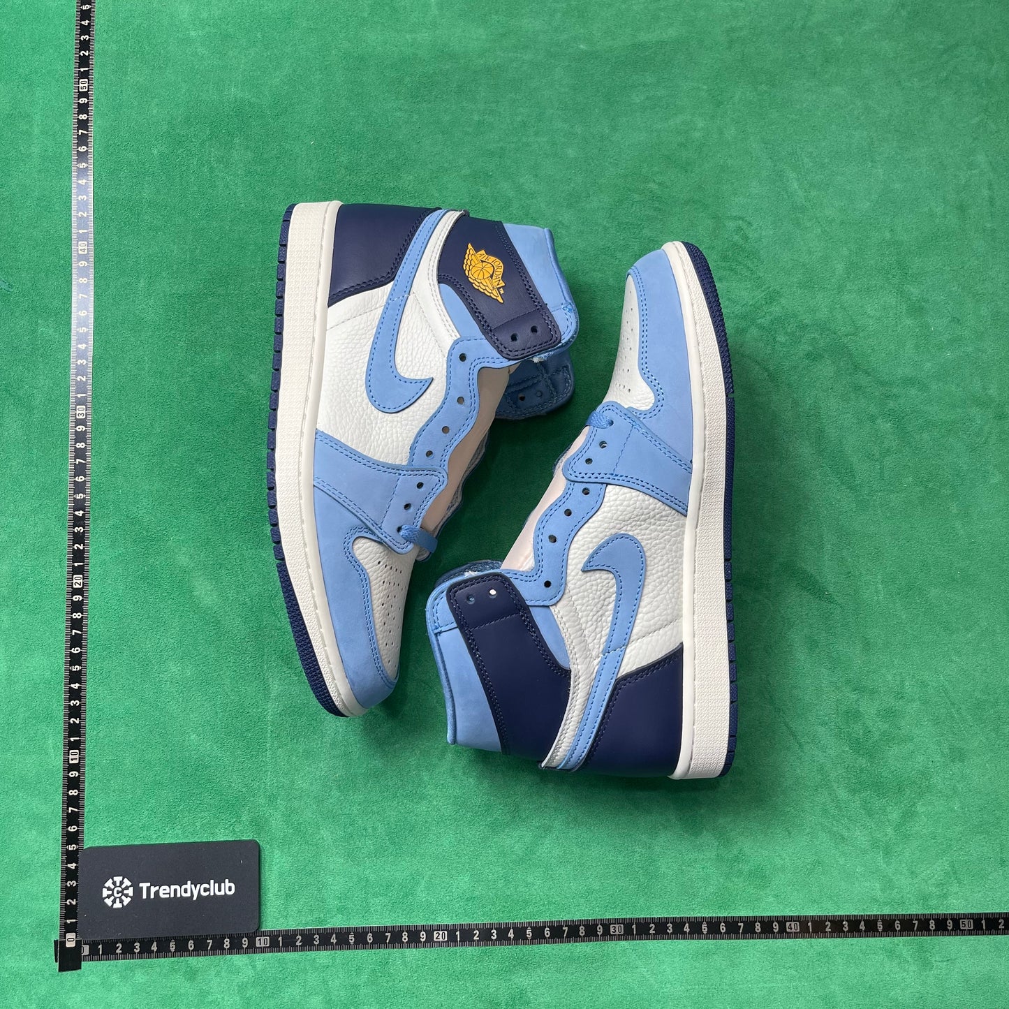 Air Jordan 1