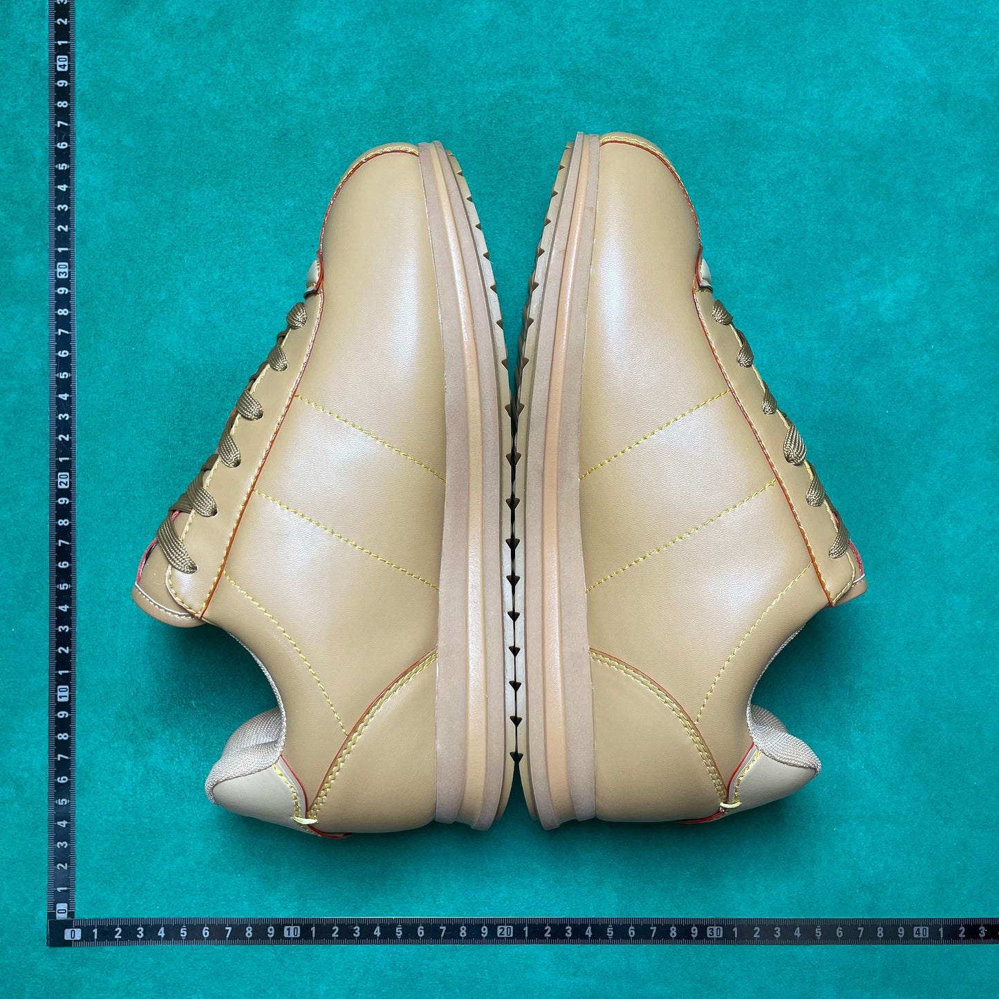 Louis Vuitton - Butter-soft Sneakers