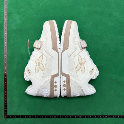 Louis Vuitton - Arch Light