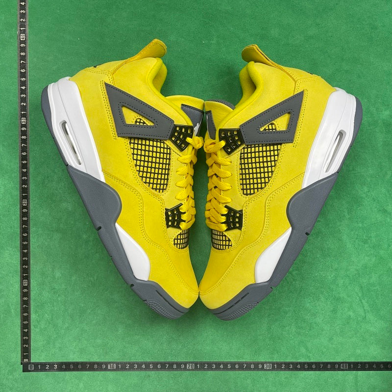 Air Jordan 4 Retro