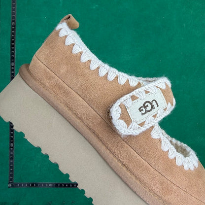 UGG