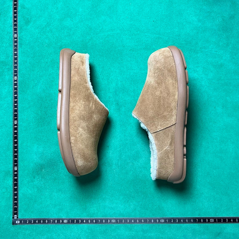 UGG
