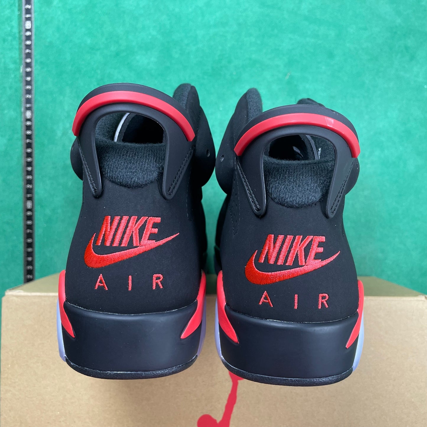 Air Jordan 6 Retro