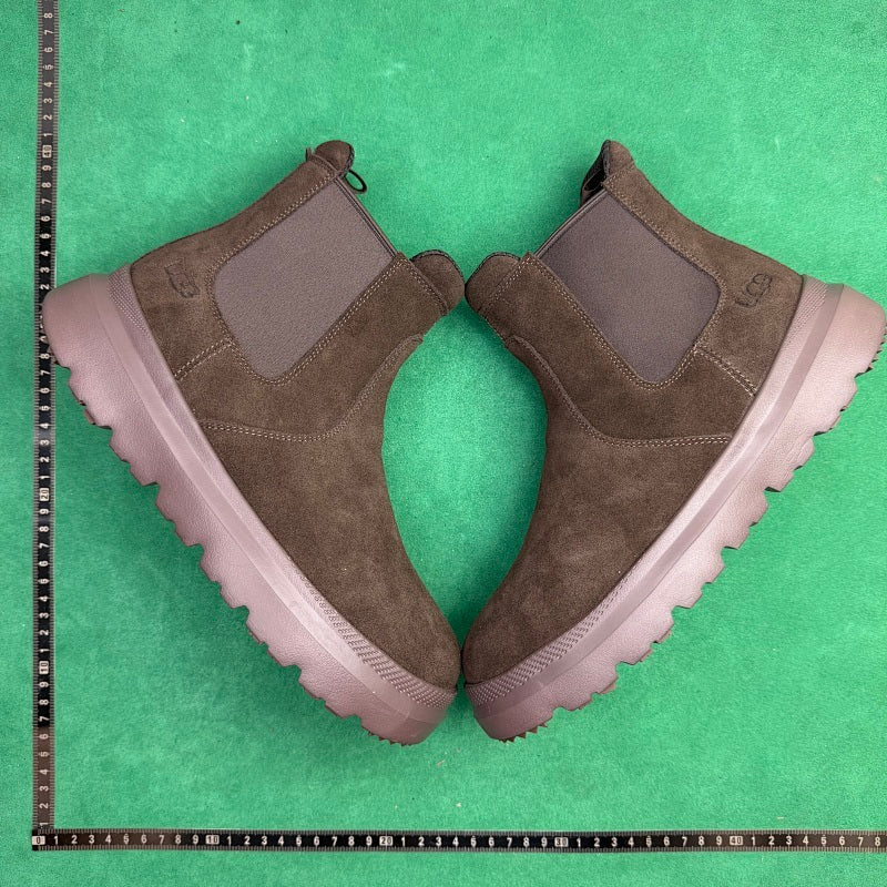 UGG