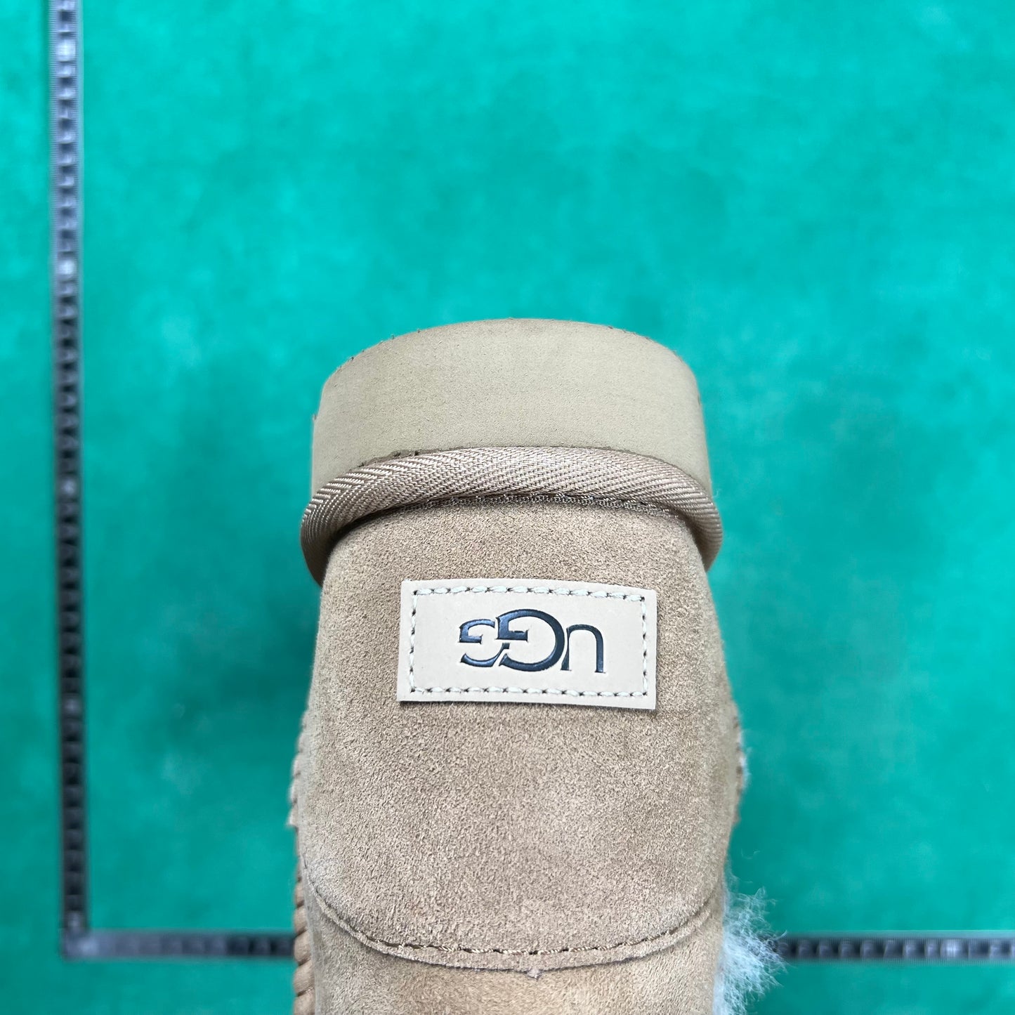 UGG