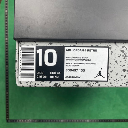 Air Jordan 4 Retro