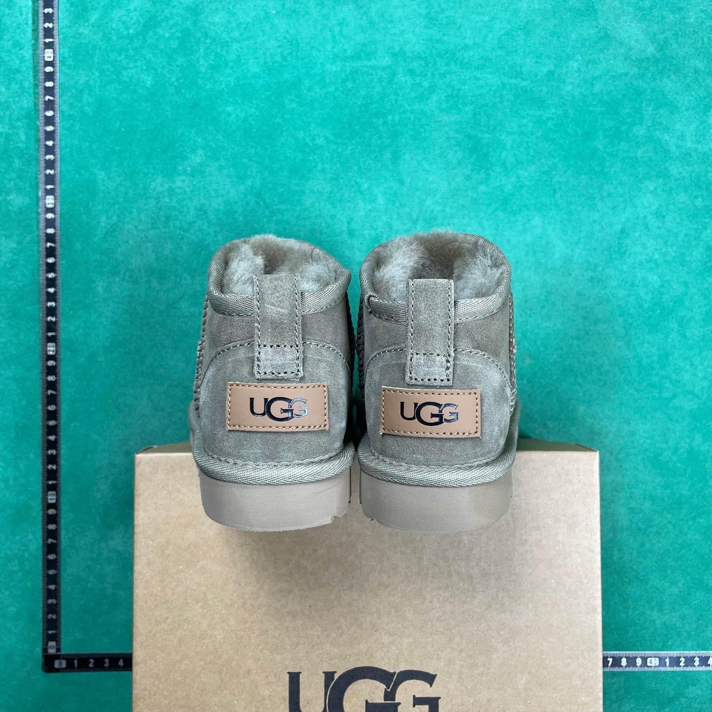 UGG