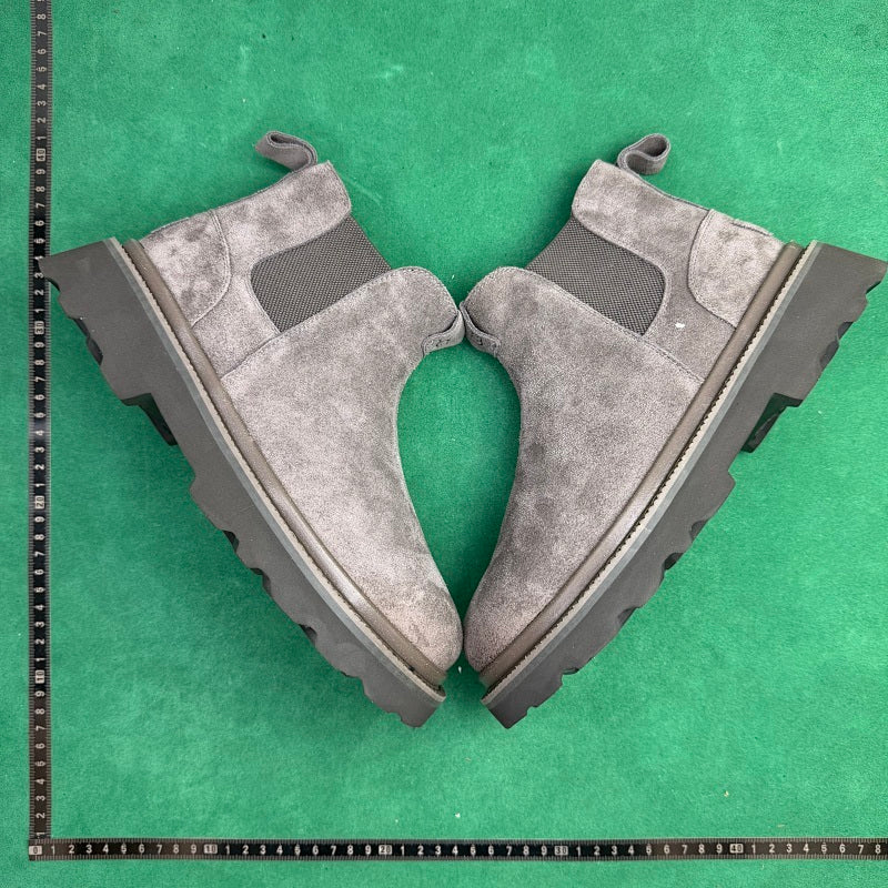 UGG