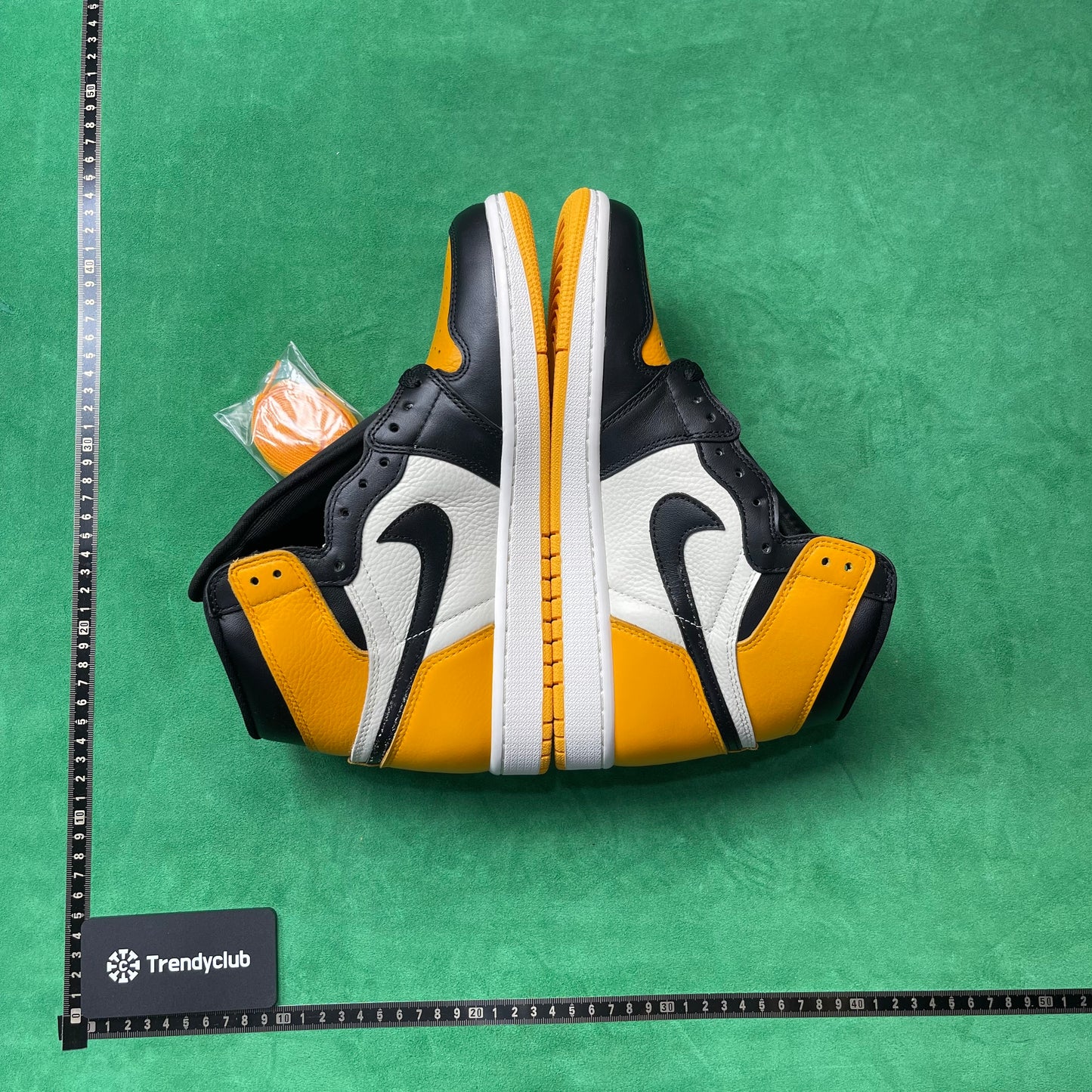 Air Jordan 1
