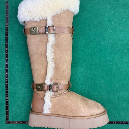 UGG