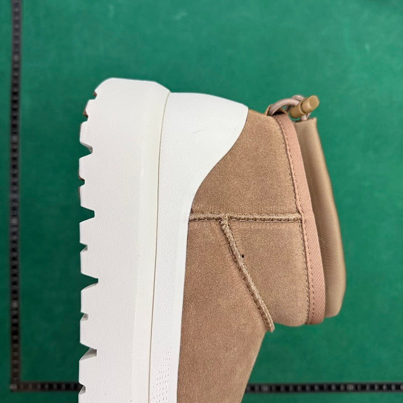 UGG