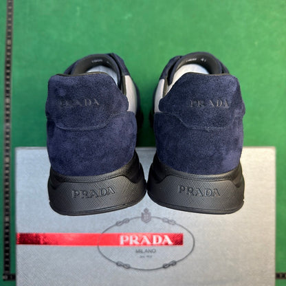 Prada -Prax