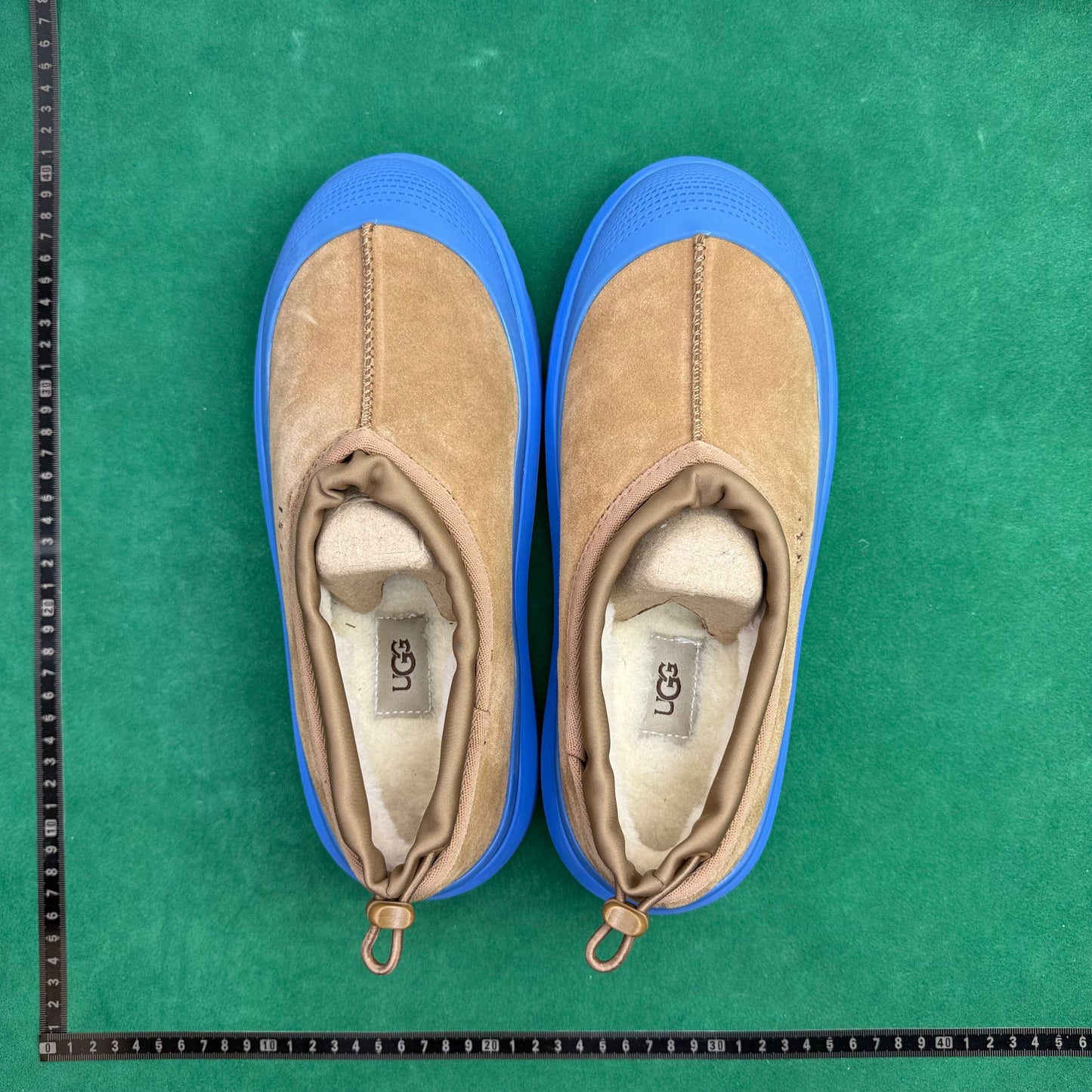 UGG