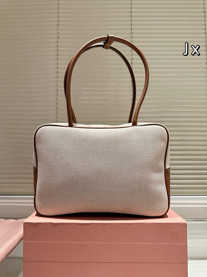 MiuMiu